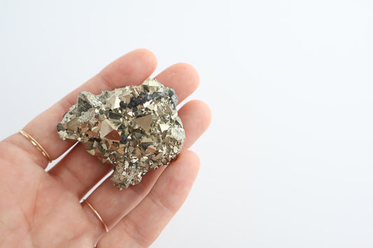 Pyrite ~large cluster~