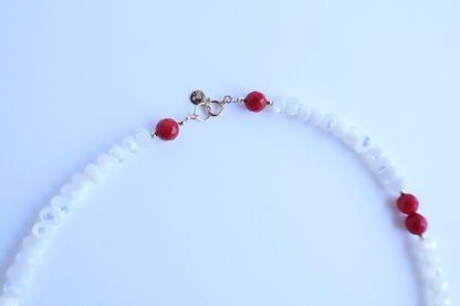Queen’s Coral Necklace – 海の記憶をつなぐ首飾り