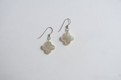 Earrings｜Mother Lotus