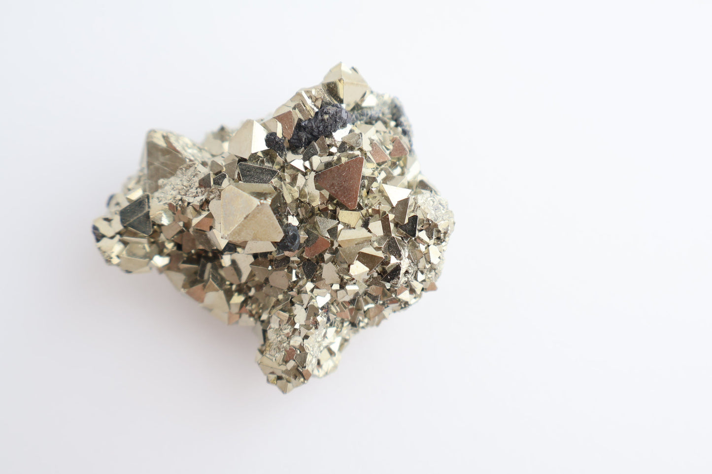 Pyrite ~large cluster~
