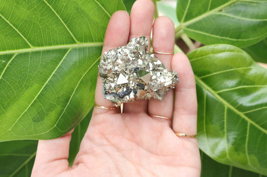 Pyrite ~large cluster~